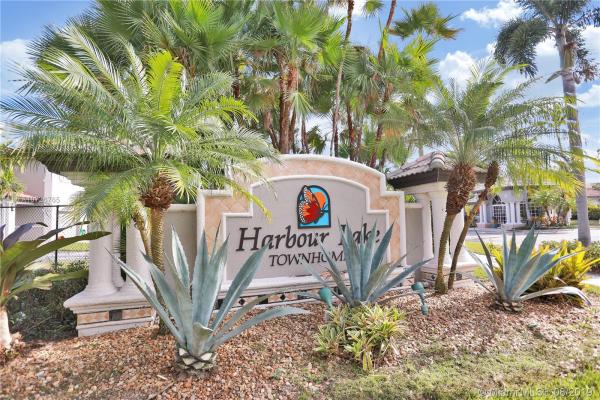 Harbour Lake Townhomes, 2825 SW 129th Ave, Miramar, Florida 33027, image 2