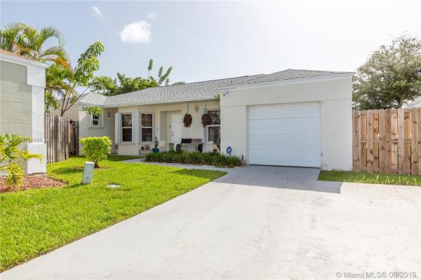 Catalina, 9805 SW 221st St, Cutler Bay, Florida 33190, image 2