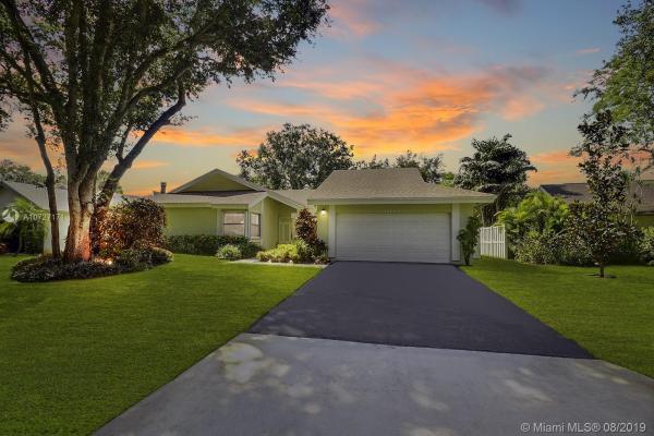 12104 Landing Way, Cooper City, Florida 33026, image 2
