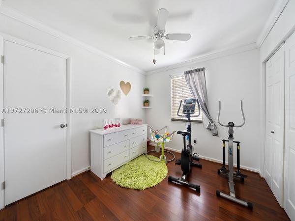 Laguna Pointe, 9760 SW 220th St, Cutler Bay, Florida 33190, image 2