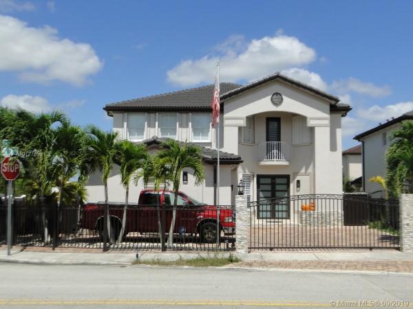 Grand Lakes, 15165 SW 20th Ln, University Park, Florida 33185, image 2