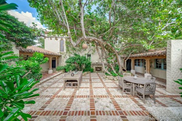 Flamingo Terrace, 2925 Flamingo Dr, Miami Beach, Florida 33140, image 2