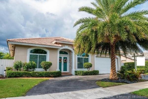 Rustic Lakes, 14535 SW 56th Ter, Kendale Lakes, Florida 33183, image 2