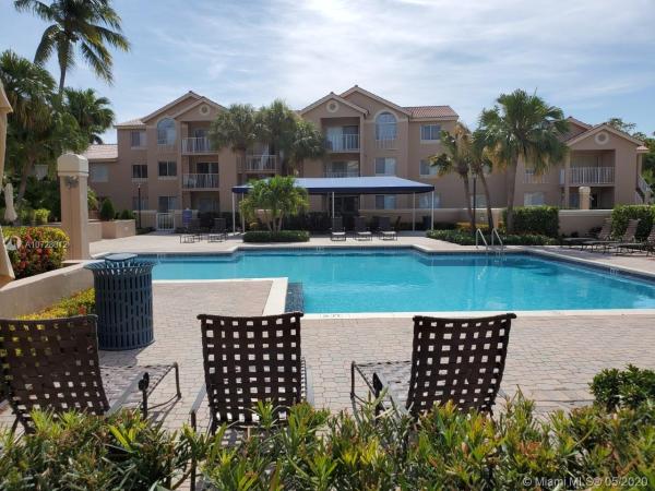 Royal Palm Place At The Hammocks, 15770 SW 106th Ter #104, The Hammocks, Florida 33196, image 2