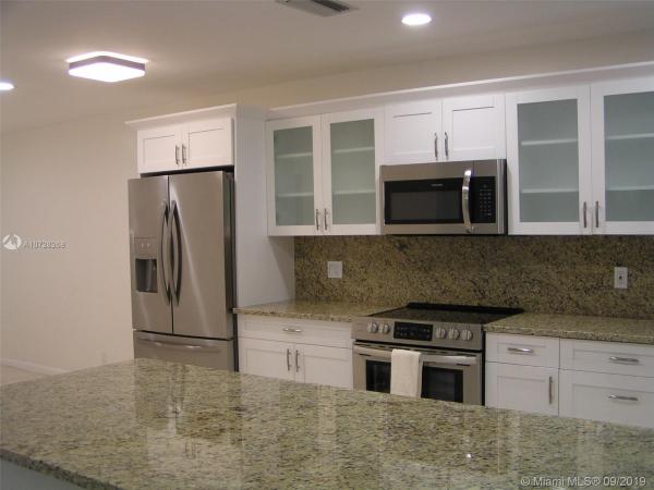 Strathmore, 3069 NW 26th Ave, Boca Raton, Florida 33434, image 2