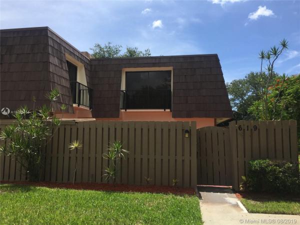 Sandalwood Estates, 619 6th Ct, Palm Beach Gardens, Florida 33410, image 2