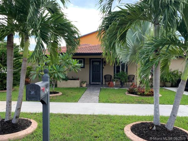 Arborgate Patio Homes At Kendall Lakes East, 6260 SW 135th Ave #E-30, Kendale Lakes, Florida 33183, image 2
