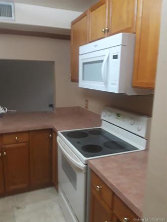 Live Oak Of Pine Island Ridge, 9410 Live Oak Pl #103, Davie, Florida 33324, image 2