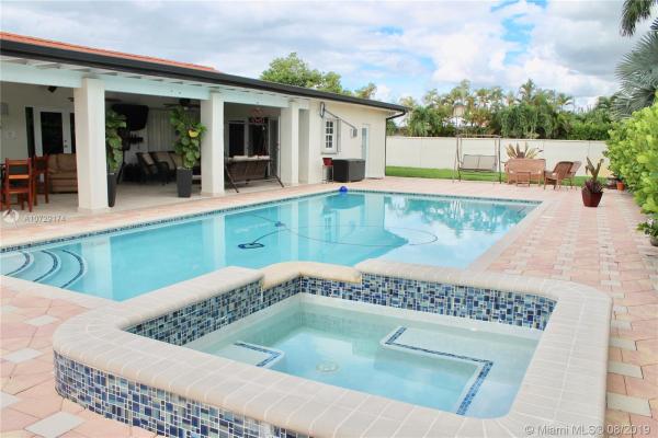 University Park East, 13471 SW 5th St, Tamiami, Florida 33184, image 2