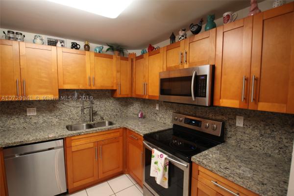 Kendall Gate, 10852 N Kendall Dr #314, Kendall, Florida 33176, image 2
