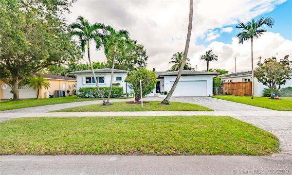 North Bass Lake Estates, 1060 Redbird Ave, Miami Springs, Florida 33166, image 2