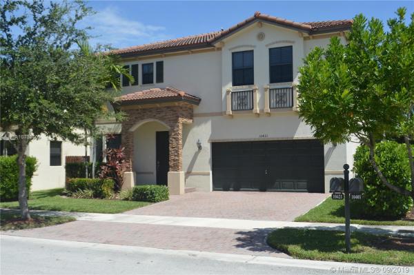 Enclave At Black Point Marina, 10421 SW 224th Ter, Cutler Bay, Florida 33190, image 2