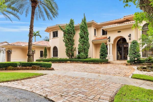 Royal Palm North, 15521 NW 83rd Ave, Miami Lakes, Florida 33016, image 2