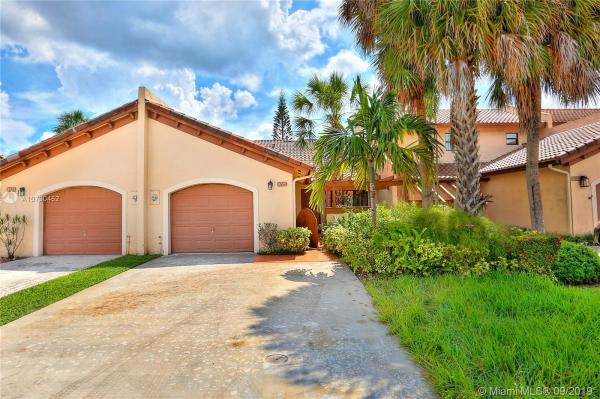 Kings Court West, 8725 SW 113th Ct, Kendall, Florida 33173, image 2