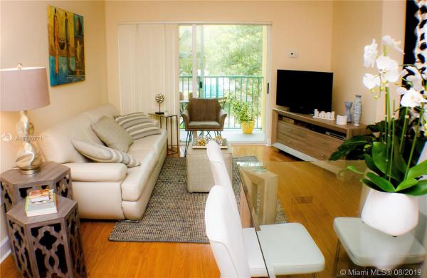 Valencia, 6001 SW 70th St #245, South Miami, Florida 33143, image 2