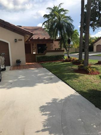 Kings Court West, 11472 SW 87th Ter #1, Kendall, Florida 33173, image 2
