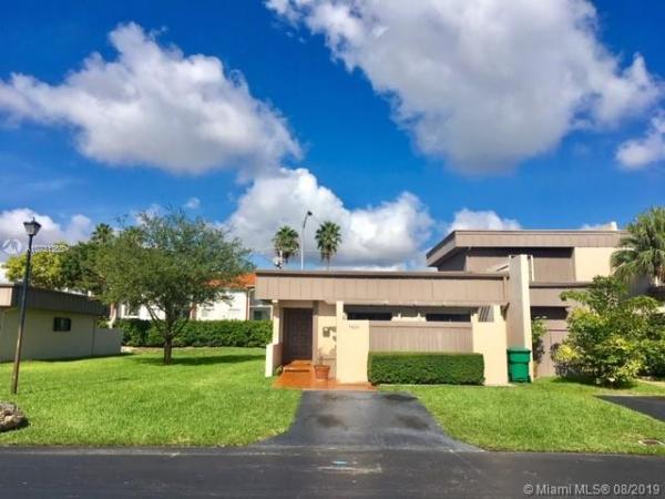Creekside Villas, 7426 SW 106th Pl, Kendall, Florida 33173, image 2