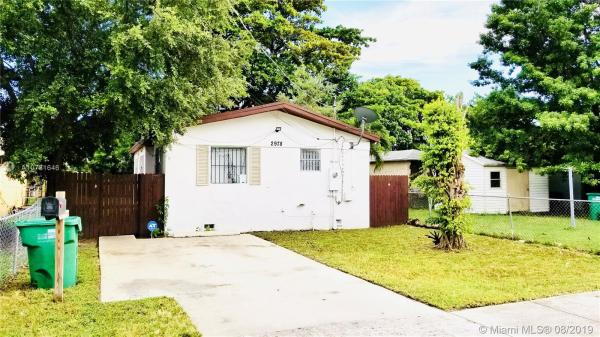 Hialeah Heights, 2978 NW 55th St, Brownsville, Florida 33142, image 2