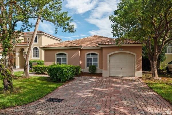 Karenero Falls, 9121 SW 162nd Ln, Palmetto Bay, Florida 33157, image 1