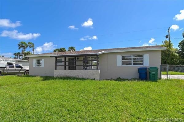 South Coral Homes, 9930 Dominican Dr, Cutler Bay, Florida 33189, image 2