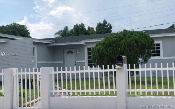 Scott Lake Manor, 1330 NW 180th Ter, Miami Gardens, Florida 33169, image 2