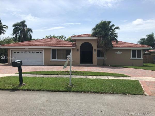 Kendall Place, 12020 SW 97th Ter, The Crossings, Florida 33186, image 2