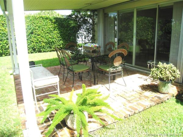 Kendale South, 10230 SW 102nd Ter, Kendall, Florida 33176, image 2