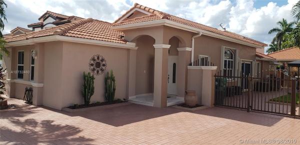 Shoma Homes At Tamiami, 13023 NW 8th Ter, Tamiami, Florida 33182, image 2