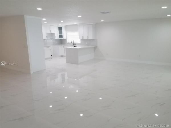 San Sebastian, 13207 SW 43rd Ln, Kendale Lakes, Florida 33175, image 2