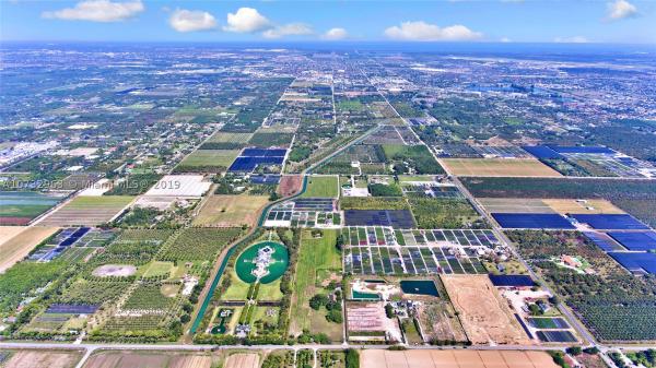 Chateau Artisan, 25901 SW 167th Ave, Redland, Florida 33031, image 3