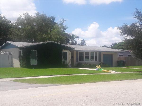 Whispering Pines Estates, 9440 SW 192nd Dr, Cutler Bay, Florida 33157, image 2