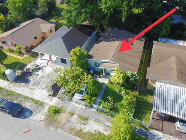 Earlington Heights, 2115 NW 47th St, Brownsville, Florida 33142, image 2