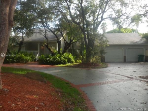 Robin's Run West, 14853 SW 148th St Cir, Country Walk, Florida 33196, image 2