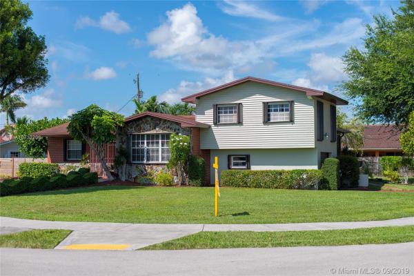 Cypress Cove Estates, 8000 SW 88th Ct, Sunset, Florida 33173, image 2