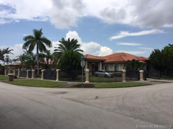 Tamiami No HOA, 13497 SW 34th St, Tamiami, Florida 33175, image 3