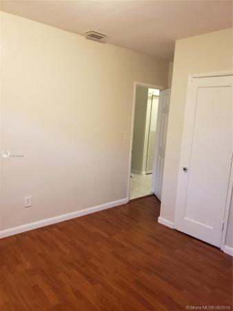 Fleeman Heights, 1088 NE 156th St, North Miami Beach, Florida 33162, image 2
