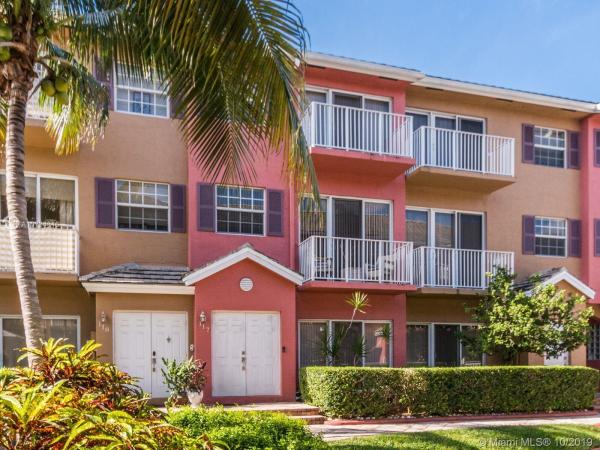 Palm Island Villas, 2725 NE 8th Ave #117, Wilton Manors, Florida 33334, image 2