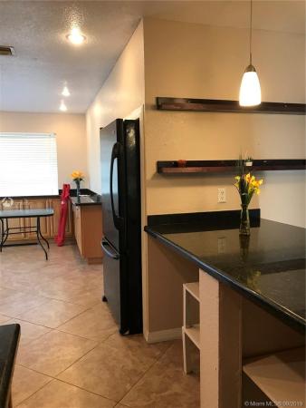 Twin Lakes, Sunrise, Florida 33323, image 2