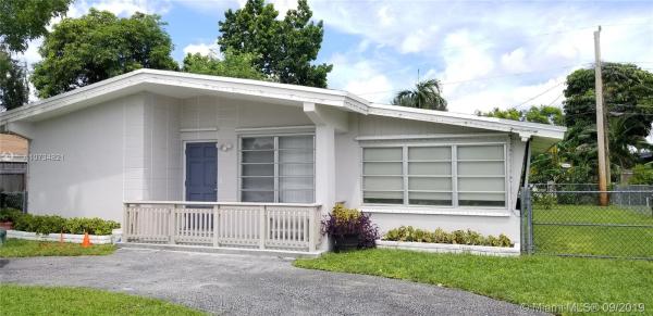 Sunswept Heights, 531 NE 175th St, North Miami Beach, Florida 33162, image 2
