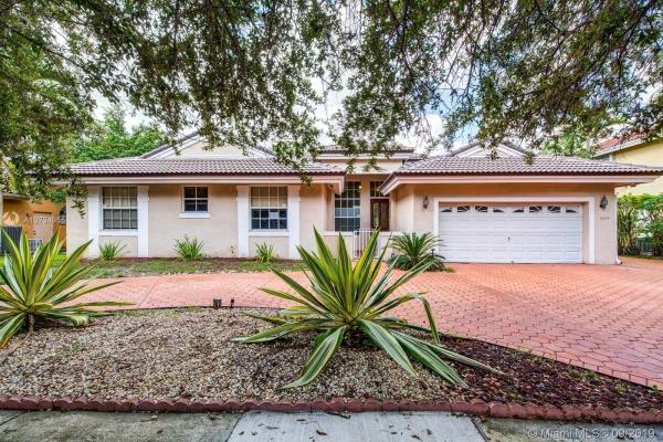 Graham West, 16004 NW 82nd Ct, Miami Lakes, Florida 33016, image 2