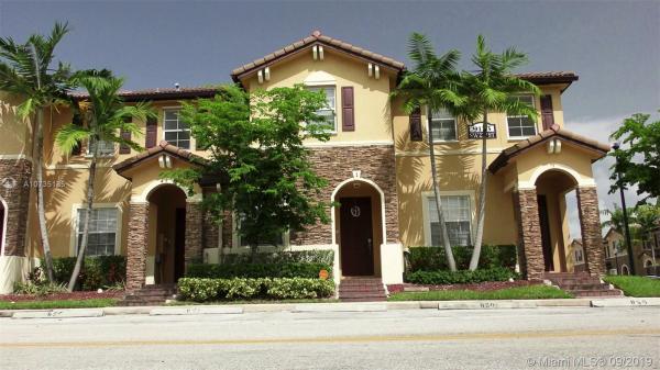 The Shores At Isles Of Bayshore, 9133 SW 227th St #2, Cutler Bay, Florida 33190, image 2