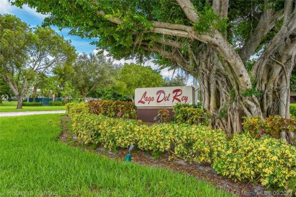 Lago Del Rey, 2800 Fiore Way #1040, Delray Beach, Florida 33445, image 2