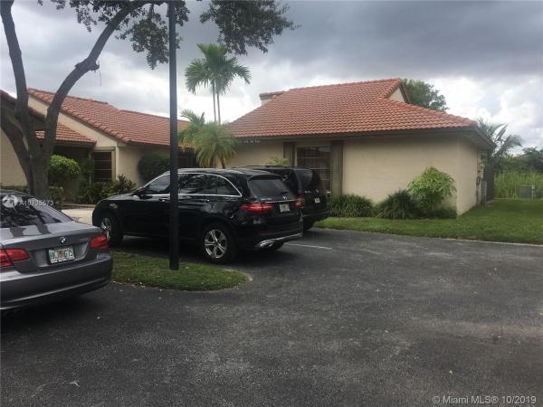 Village Homes At Lakes Of The Meadow, 15285 SW 45 Ter #59, Kendall West, Florida 33185, image 2