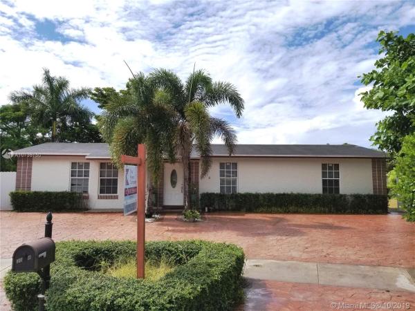 Knollwood Manor, 30514 SW 157th Ct, Leisure City, Florida 33033, image 2