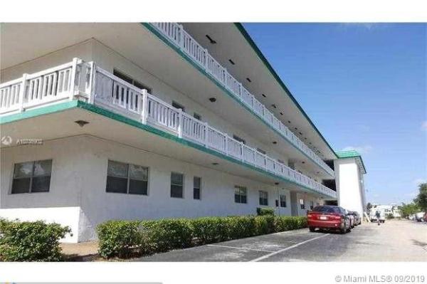 Lakeside Manor South, 5861 NW 16th Pl #308, Sunrise, Florida 33313, image 2