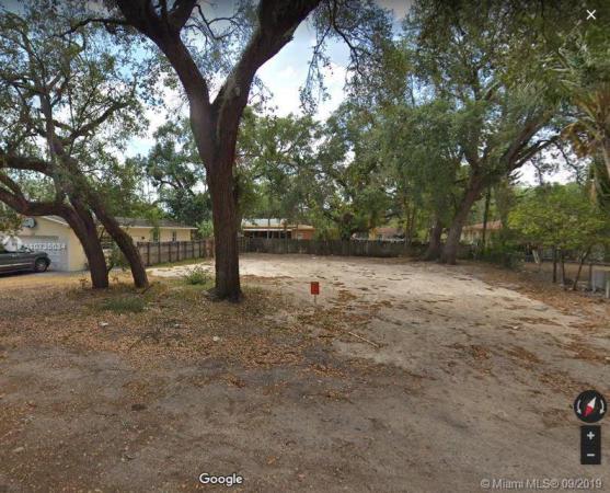 Pleasant Village, 630 NE 160th Ter, Golden Glades, Florida 33162, image 2