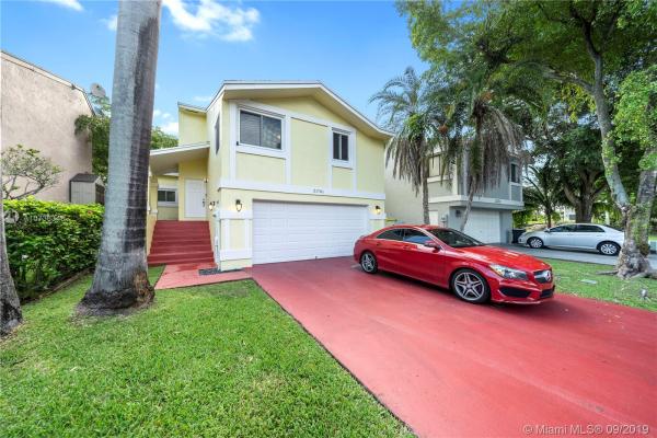 21761 SW 98th Pl, Cutler Bay, Florida 33190, image 2