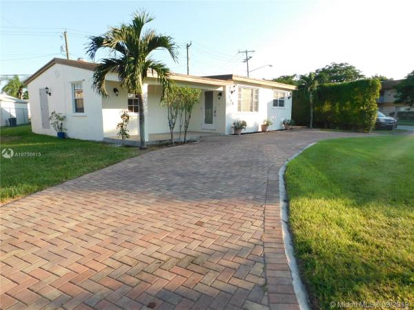 Sky Vista, 1300 NE 12th St, Leisure City, Florida 33033, image 2