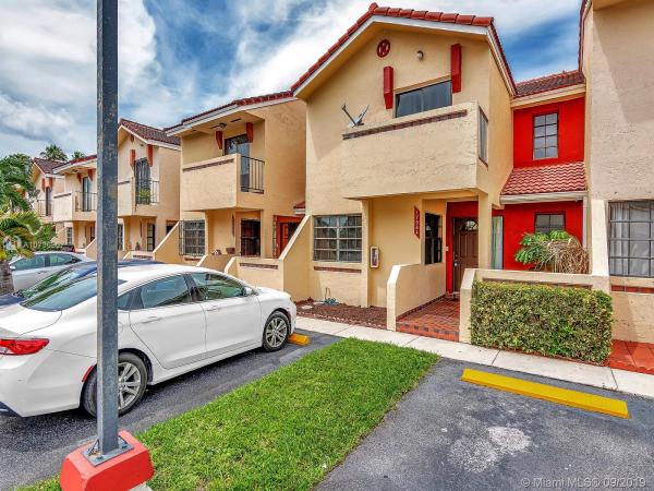 Inglewood Townhomes, 17964 NW 68th Ave #D-20, Country Club, Florida 33015, image 2