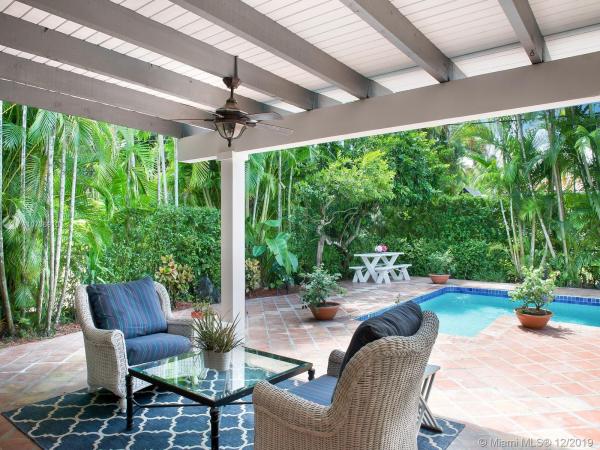 Coral Gables Country Club, 1532 Dorado Ave, Coral Gables, Florida 33146, image 2